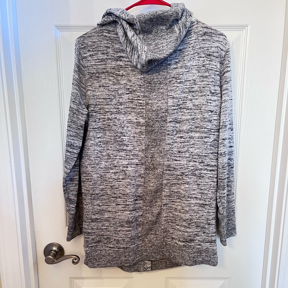 #A37——-ATHLETA ZIP UP HOODIE JACKET SIZE S